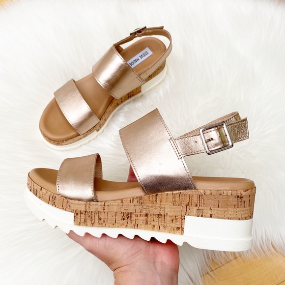 STEVE MADDEN Rose Gold Leather Platform Sandals - Picture 7 of 9